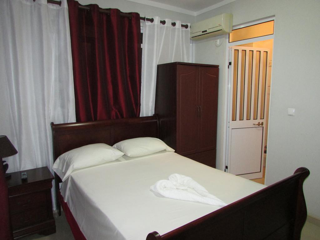 Bed and Breakfast Residencial Girassol, Lda São Filipe Exteriér fotografie