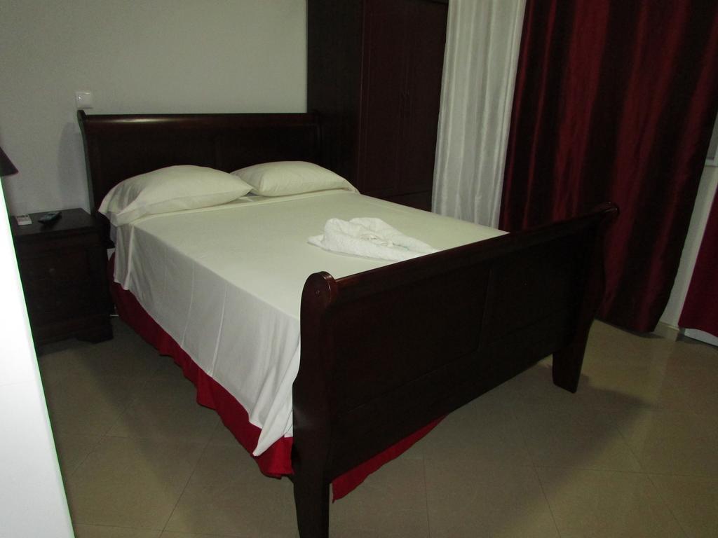 Bed and Breakfast Residencial Girassol, Lda São Filipe Exteriér fotografie